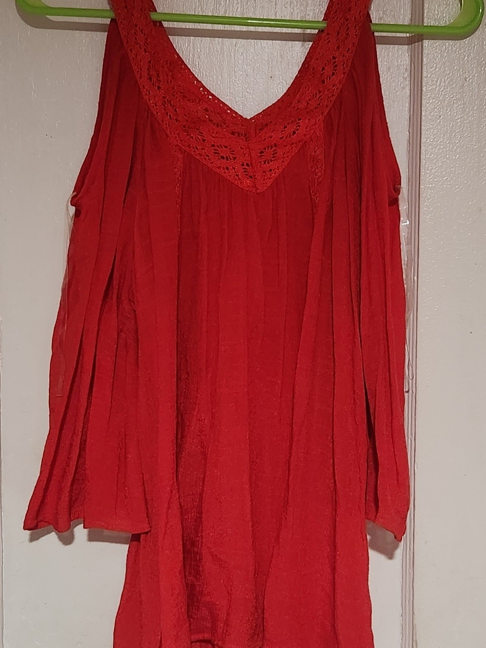 Red Crochet-Trim Women's Cold Shoulders Top